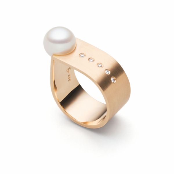 71066-00 Ring Roségold, Zuchtperle, 5 Brillanten